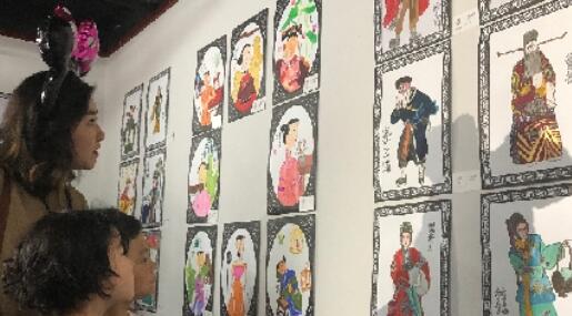 ����������������˫�Ƕ�ͯ��������չ��Ļ