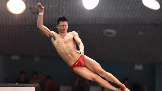 ���Ѷ������ǿ�ƵǶ��������� ȫ�˻���ˮ�����չ�