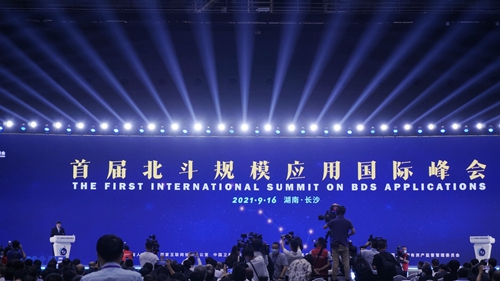 �׽챱����ģӦ�ù��ʷ���ڳ�ɳ��Ļ