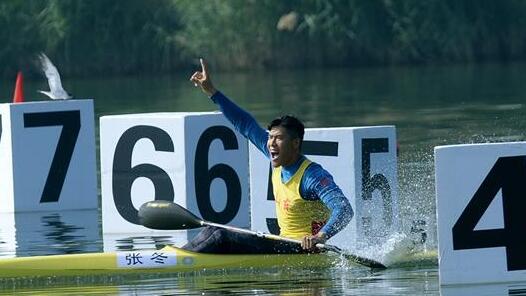 ȫ�˻�Ƥ��ͧ��ˮ��Ŀ����1000�׵���Ƥ��ͧ���� ɽ���Ӱ�������ͭ