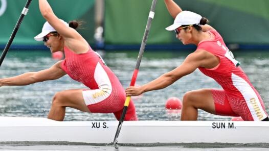 ȫ�˻�Ƥ����ˮ��ĿŮ��500��˫�˻�ͧ���� ���϶Ӷ��