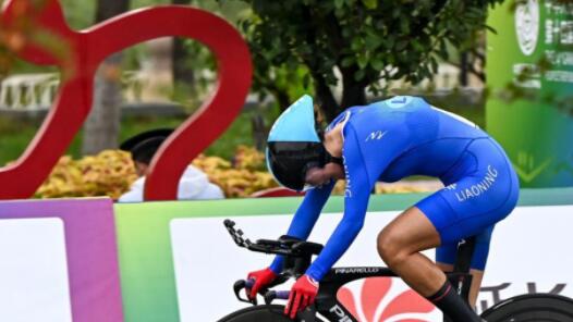 ȫ�˻ṫ·���г���ĿŮ��50���������ʱ������ �����Ӷ��