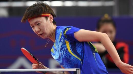 ������4-0��ɨ��ӱɯ �׶�ȫ�˻�ƹ����Ů������