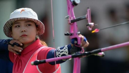 ���ձ����ֻ������Ů�������������