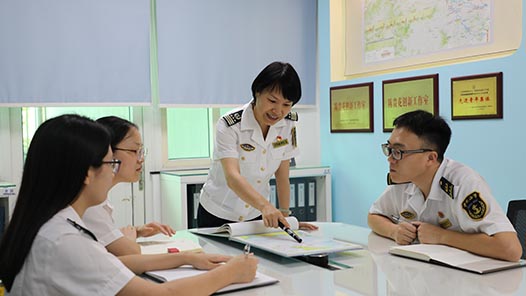 �¹󻨣����캣�²�洴�·�չ���ȷ�