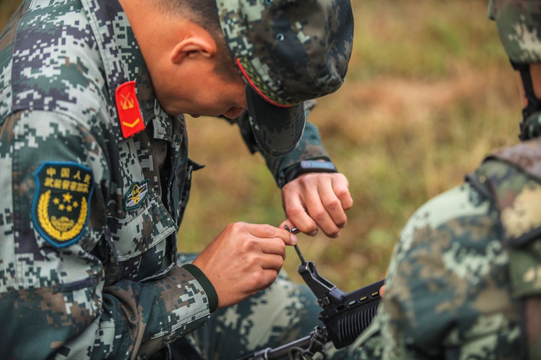 У׼�������ܾ� ��