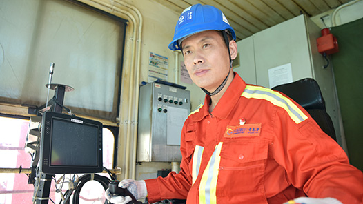 ���ڣ��ŵ��ϵġ��󹤽���