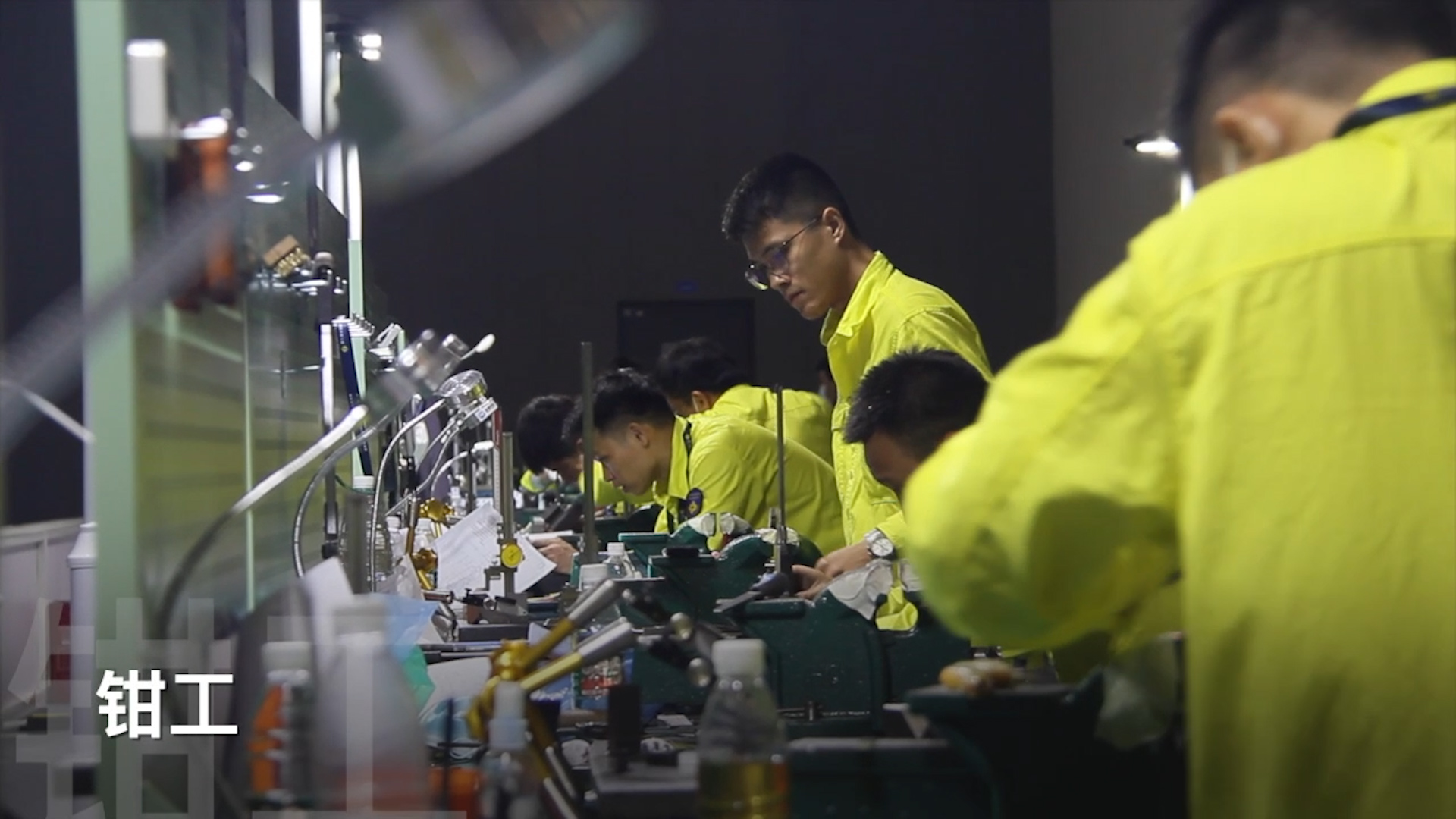 �����߽�ȫ��ְ��ְҵ���ܴ�������ְ����ȫ�˻ᡱ����529������������������