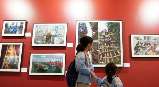 ���������ͨ������˽���ҡ�������������ᡷ����ͼƬ���չ��Ļ