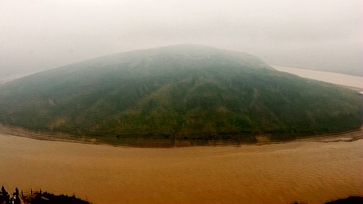 【母亲河畔的中国】鲁网网评：大河之治始安澜，黄河岸边谱新篇