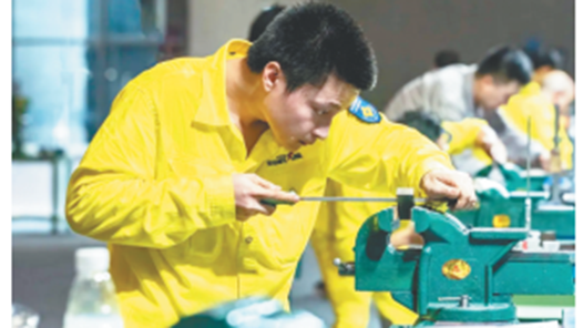 【爱在城市】孟凡东：磨砺始得玉成 ，00后小将圆梦成都