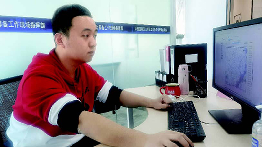 ��90��С��ɽ������ֳ�ָ�Ӳ�������רԱ��