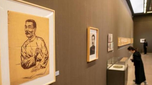 �й�������չ���������ʫ��