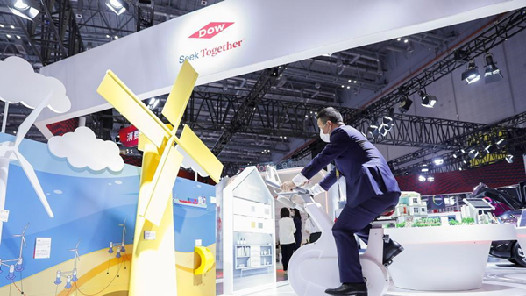 ���ϡ������쳵��������չ�̾۽������й������� ������̼����