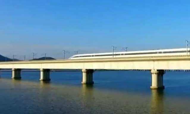 �����̸������ܶ� �ɾͻԻ�