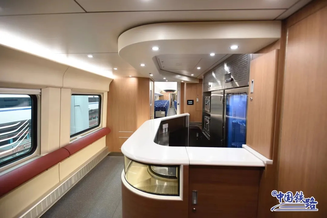 一等座内饰效果(中国中车供图)
