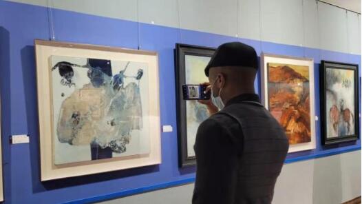 ˿��֮·����������Ʒչ��Ļ ������Ź�ͬչʾ�������������빲