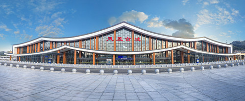 线路全长245公里,设计时速350公里,设张家界西,芙蓉镇,古丈西,吉首东