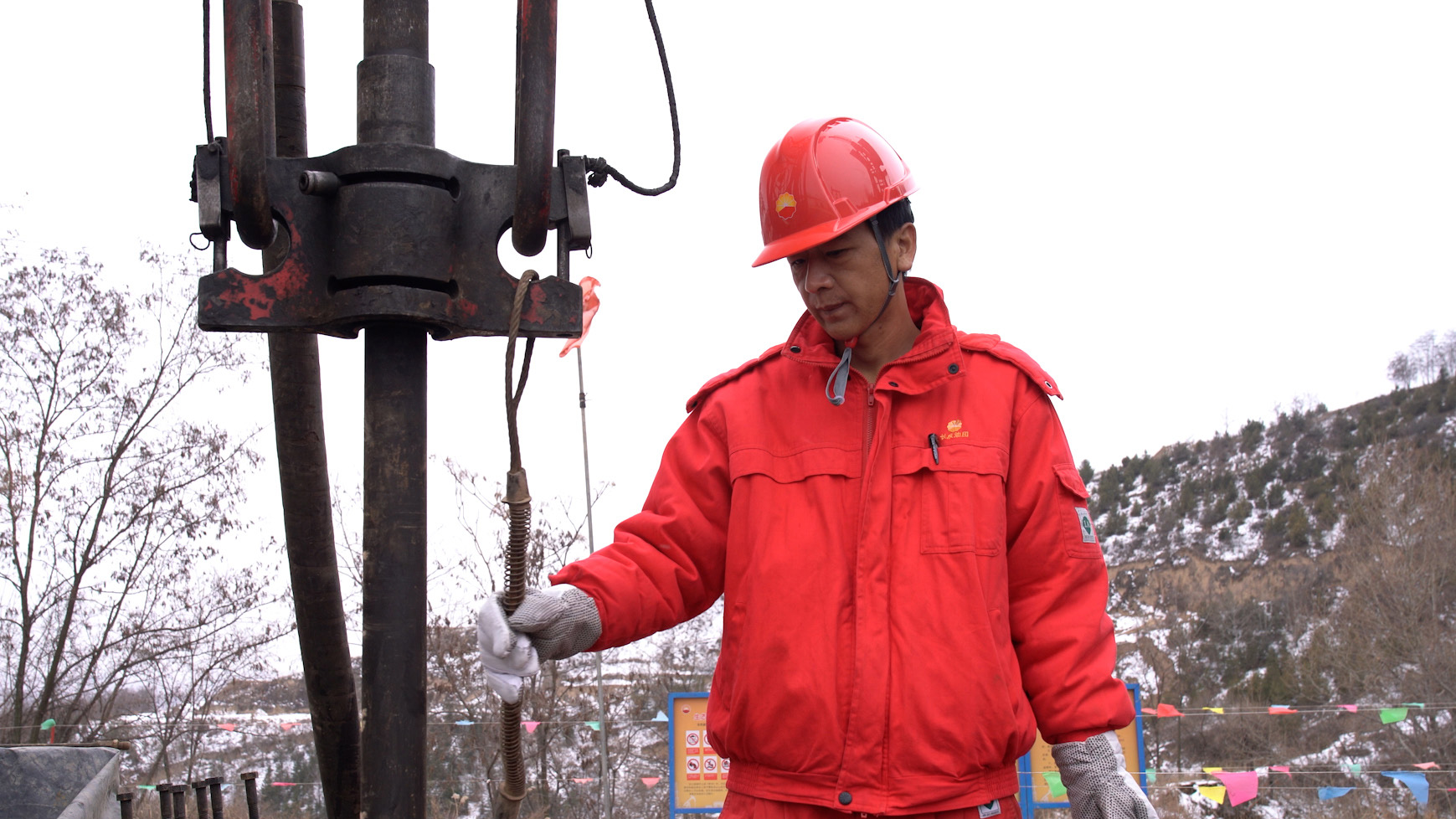 【爱在城市】井下作业工：大山深处的“油井医生”