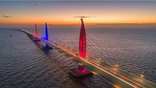 �����ƽ���ʱ�����Ľ����µ�ΰ�󹤳̣�����ѧϰ�᳹����ʮ�Ž�����ȫ�ᾫ��