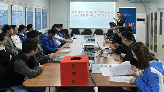 ¾ҵ̬ͶἯж2000ԼͲԱҵҡ