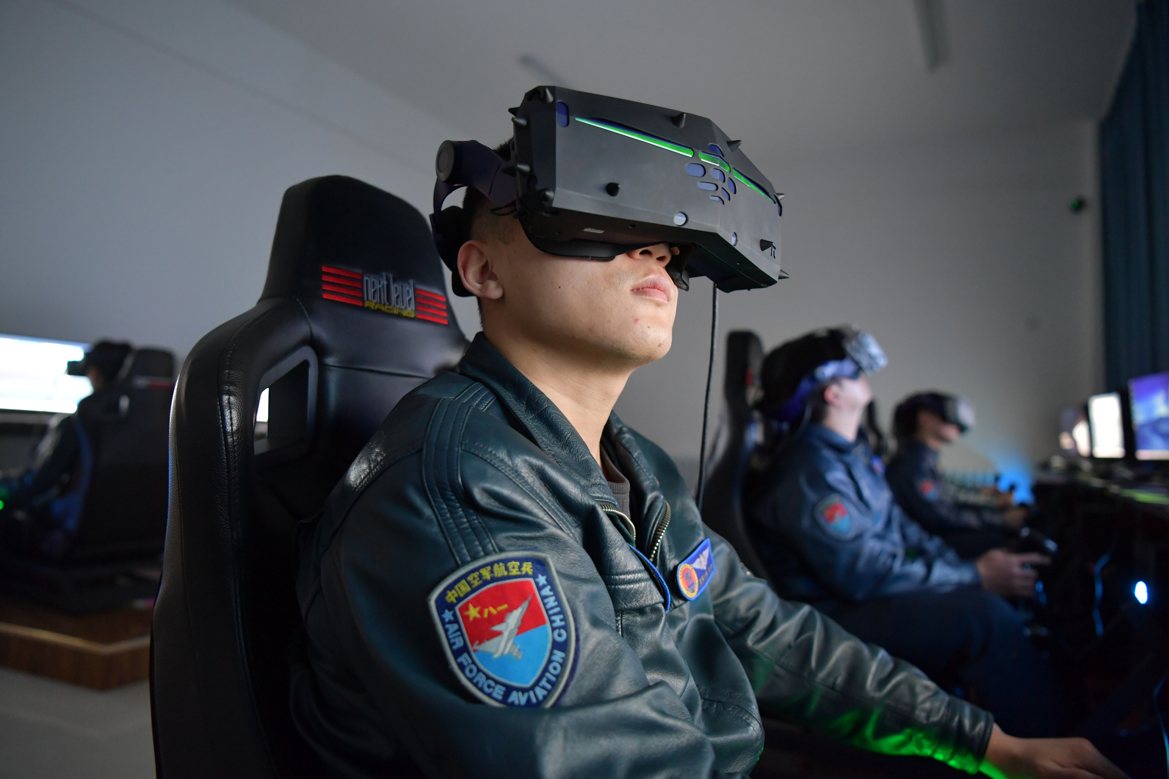 战鹰对阵啸长空空军航空兵某旅空战对抗训练影像