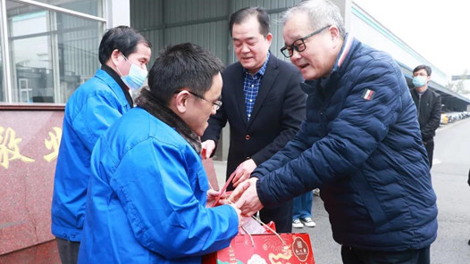 �������ܹ������������ڡ�����ů�