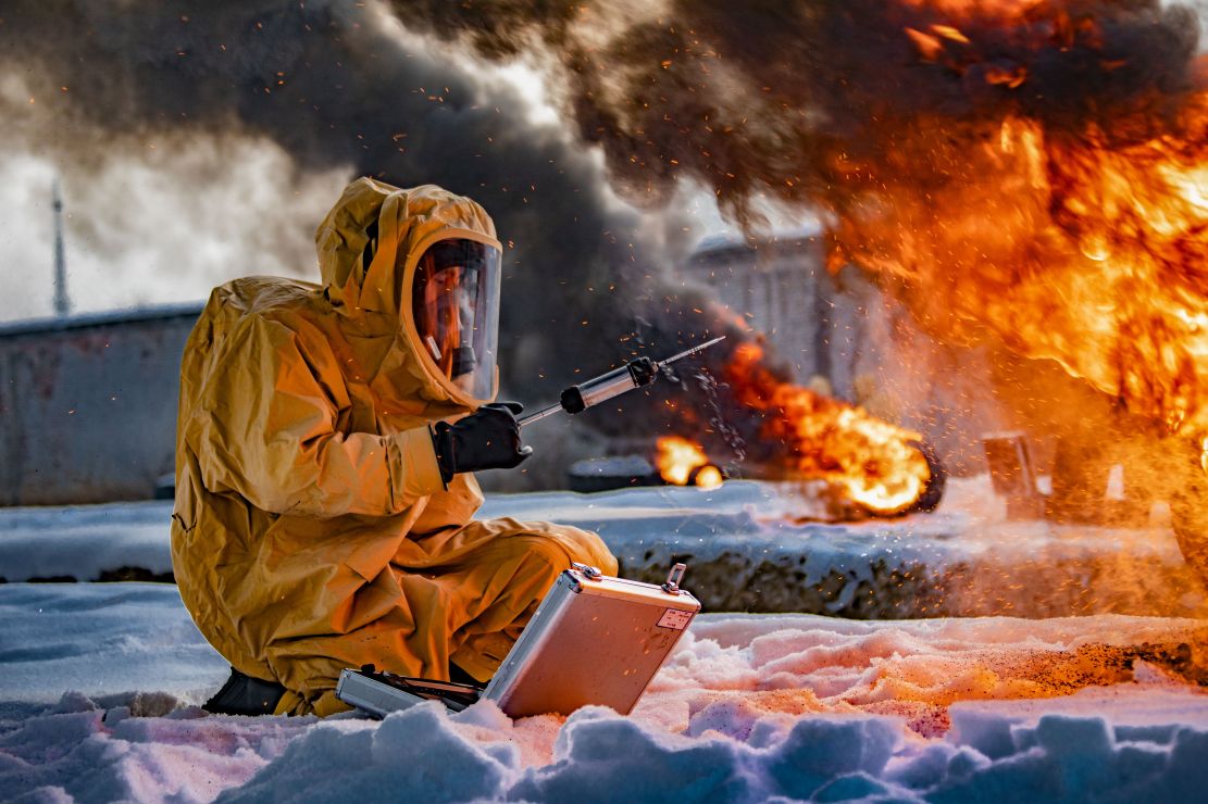 新年开训直击武警防化兵实战化应急演练现场