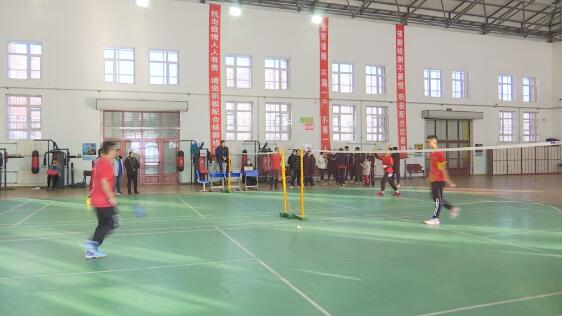 【职爱冬奥】“羽”你同行 奋力“乒”博 让职工感受体育竞技乐趣