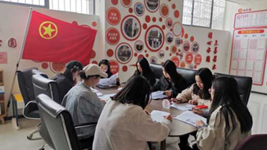 努力做到忠诚干净担当——团十八大以来共青团严抓团干部队伍管理工作纪实