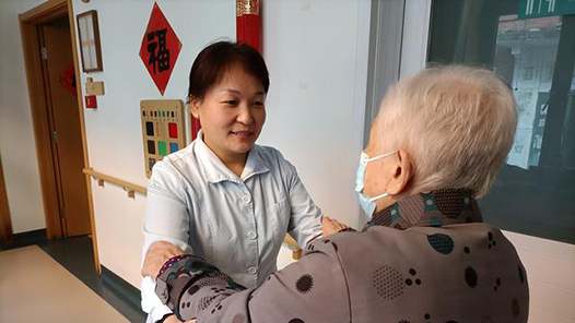 ���´��߻��㡿�������������и������Ů��