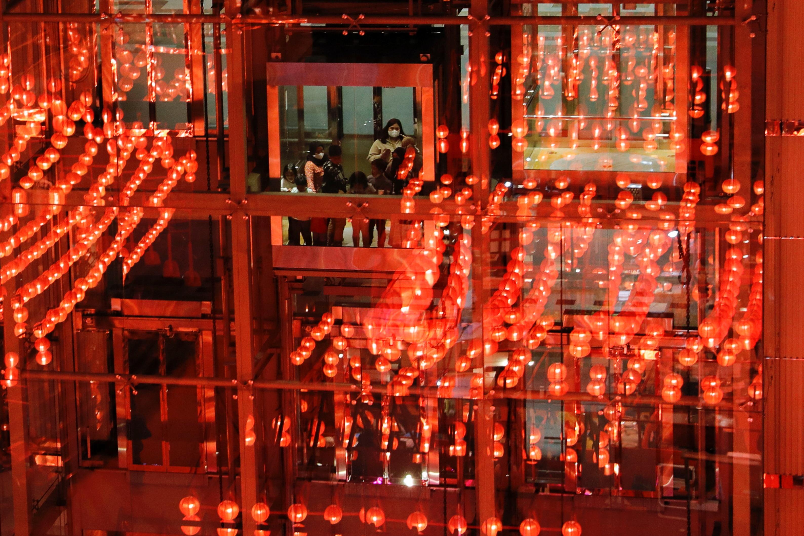 红红火火印尼雅加达张灯结彩庆祝中国春节