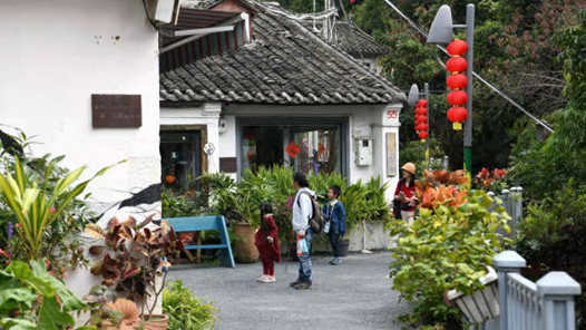 �´��߻���ح���þ�լӭ�������ŵġ������ˡ�����������Χ�����