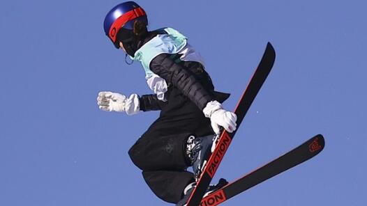 【冬奥进行时】第3金！中国选手谷爱凌在北京冬奥会自由式滑雪女子大跳台决赛中夺冠