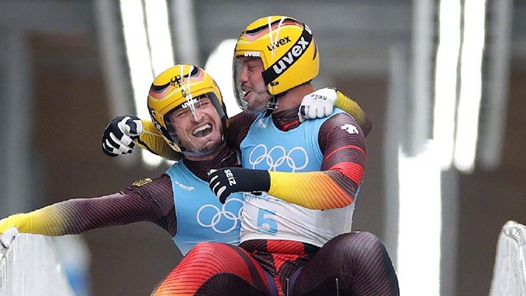 冬奥会上的激情庆祝瞬间