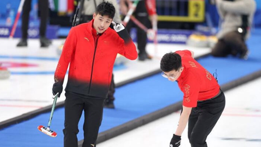 冬奥会男子冰壶循环赛中国队5：4战胜丹麦队