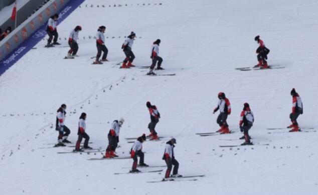 今日崇礼大雪，“雪如意”赛前准备忙