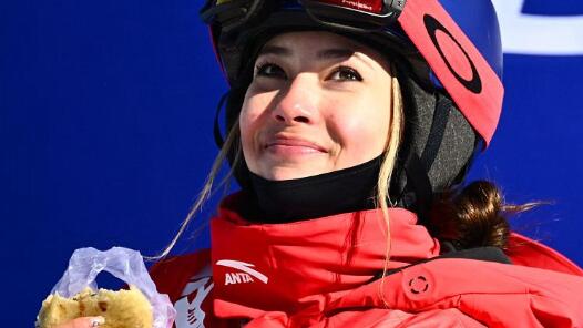 等分期间吃韭菜盒子！来自谷爱凌的雪场“带货”，你get到了么？