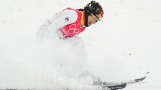 【冬奥进行时】徐梦桃、孔凡钰晋级自由式滑雪女子空中技巧决赛