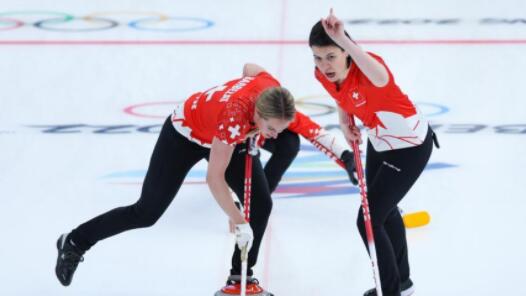 冬奥女子冰壶瑞士8比4击败韩国 提前晋级四强