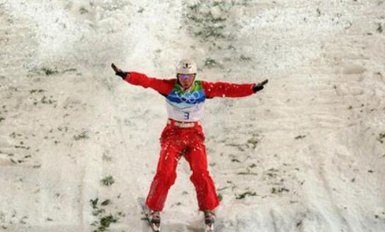 【冬奥进行时】自由式滑雪男子空中技巧决赛，贾宗洋无缘第2轮