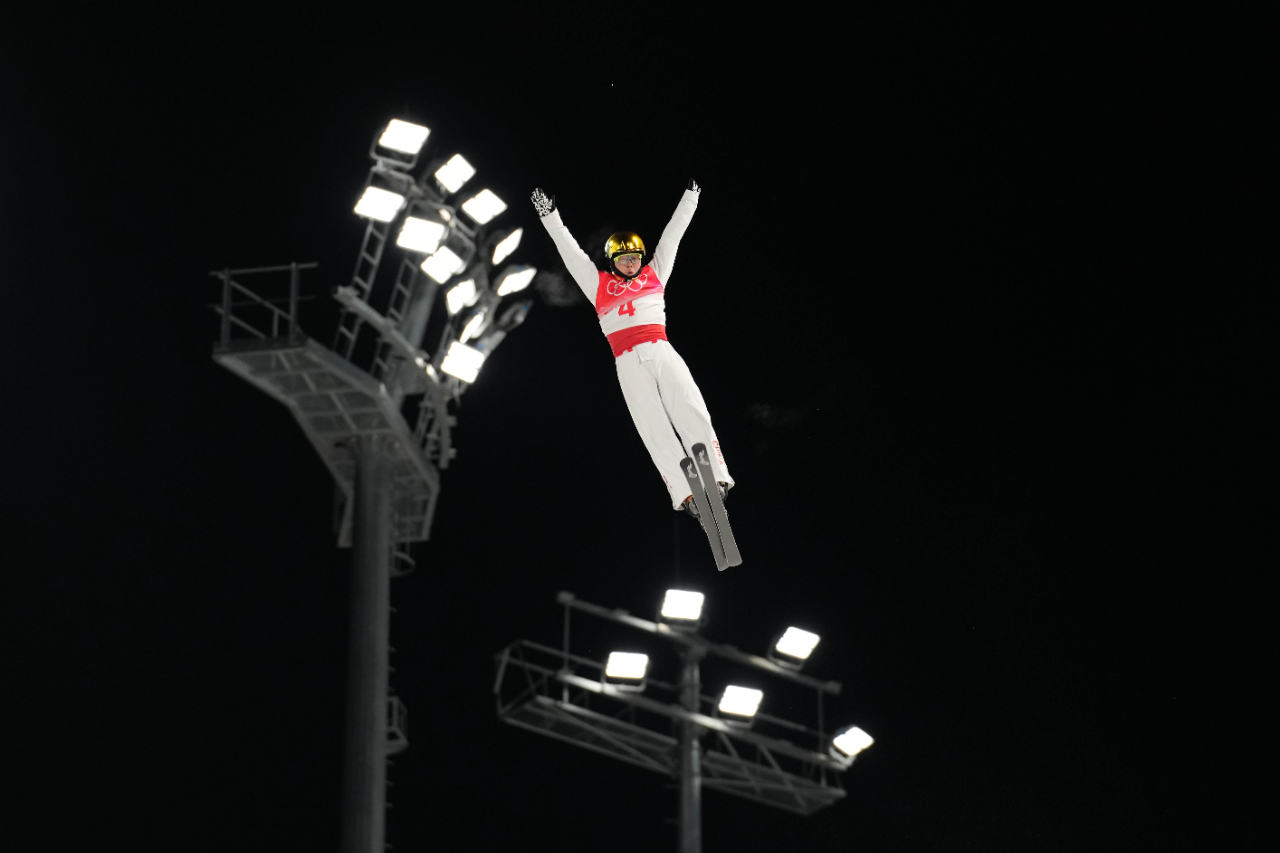 齐广璞晋级自由式滑雪男子空中技巧决赛第二轮