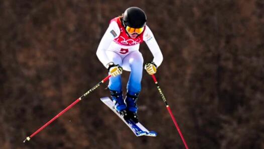 瑞典选手获得自由式滑雪女子障碍追逐金牌