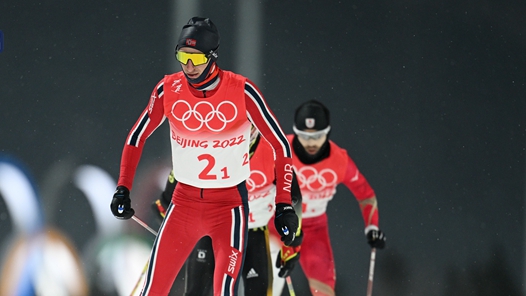 【冬奥进行时】挪威队夺得北欧两项团体（跳台滑雪大跳台/越野滑雪4×5公里接力）金牌