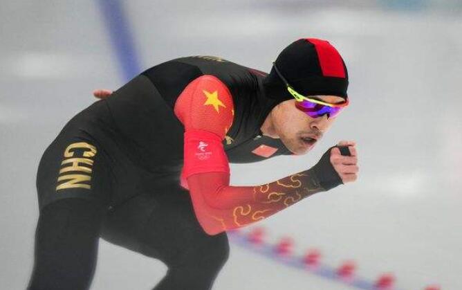 【冬奥进行时】速度滑冰男子1000米 荷兰选手夺冠