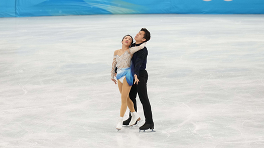 第9金来了！隋文静韩聪花样滑冰双人滑夺冠