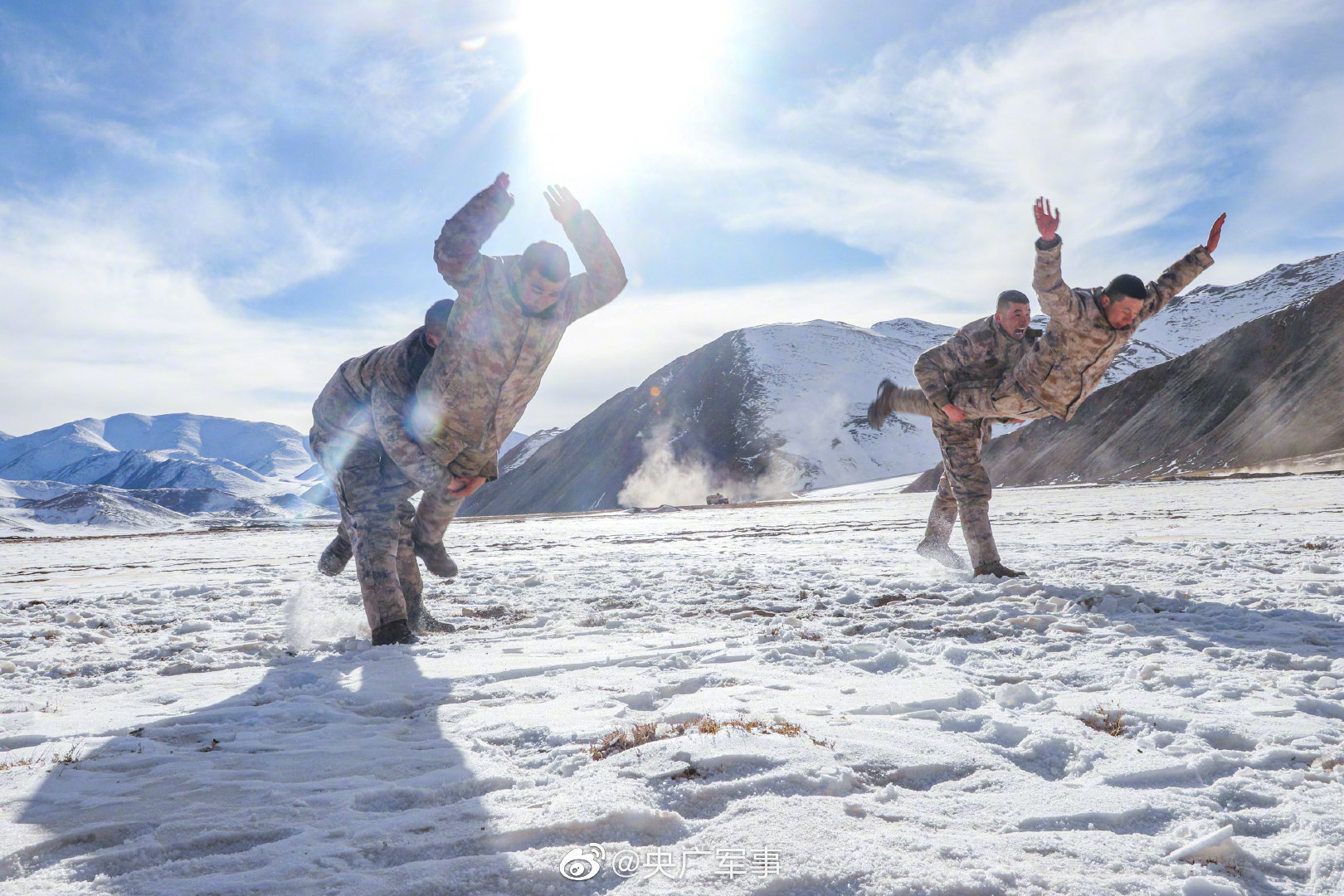 30高原官兵开展高强度训练