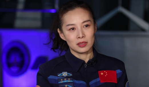 代表委员履职丨航天员王亚平：天宫履职的人大代表 播种梦想的太空教师