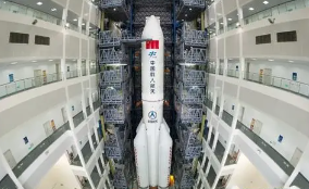 两会现场速递丨我国新一代载人运载火箭正在研制中