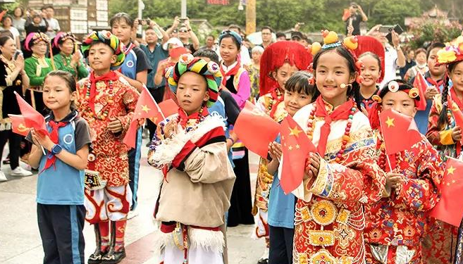 人民政协要为加强中华儿女大团结努力奋斗